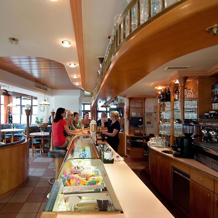 Restaurant - Cafe - Pension Hassler بيرغ ام دراوتال المظهر الخارجي الصورة