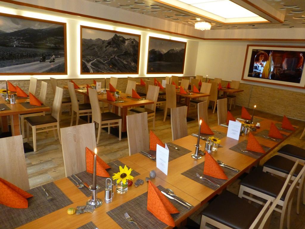 Restaurant - Cafe - Pension Hassler بيرغ ام دراوتال المظهر الخارجي الصورة