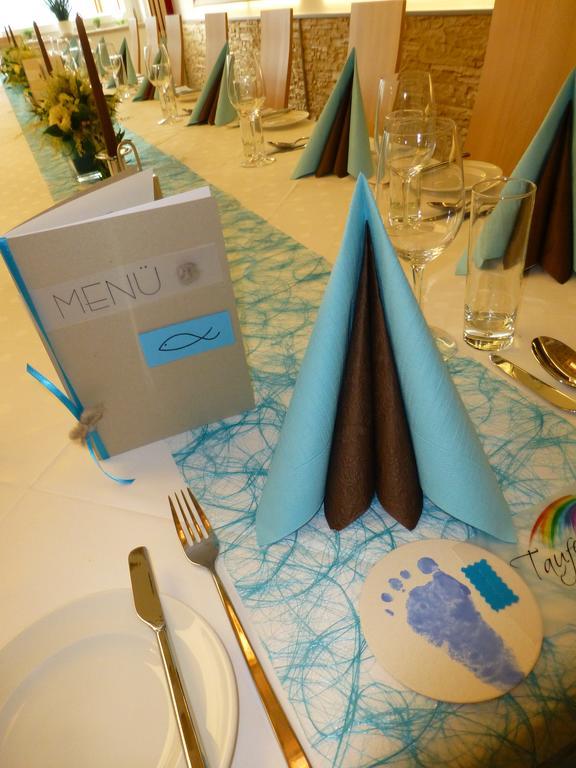 Restaurant - Cafe - Pension Hassler بيرغ ام دراوتال المظهر الخارجي الصورة