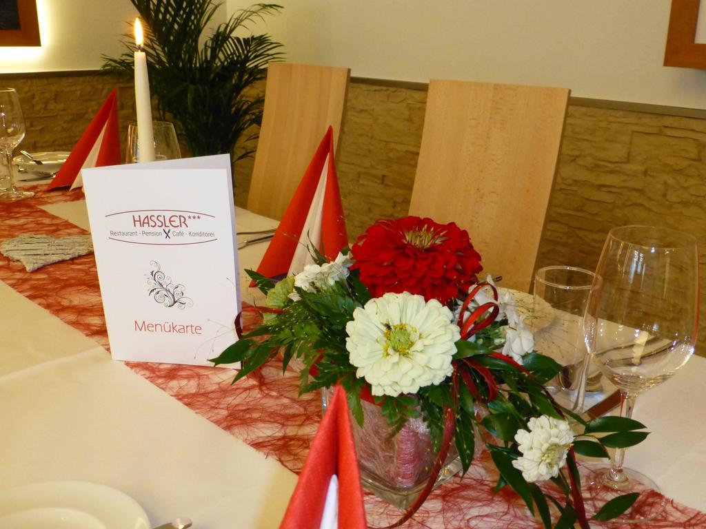 Restaurant - Cafe - Pension Hassler بيرغ ام دراوتال المظهر الخارجي الصورة