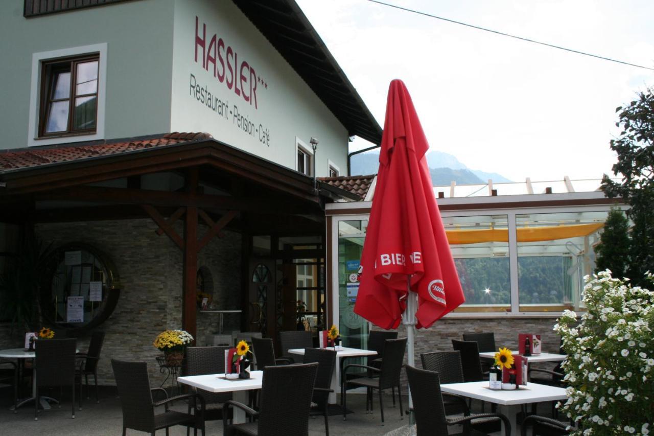 Restaurant - Cafe - Pension Hassler بيرغ ام دراوتال المظهر الخارجي الصورة